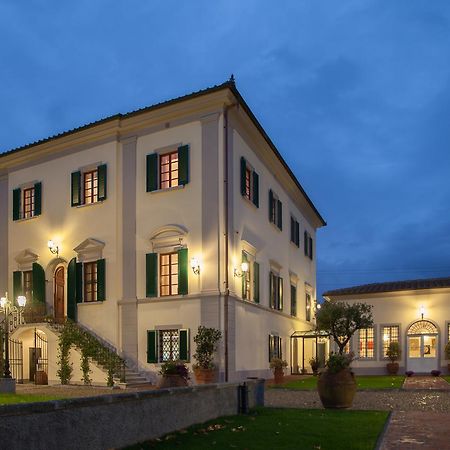 Relais Villa Scarfantoni B&B Montemurlo Bagian luar foto