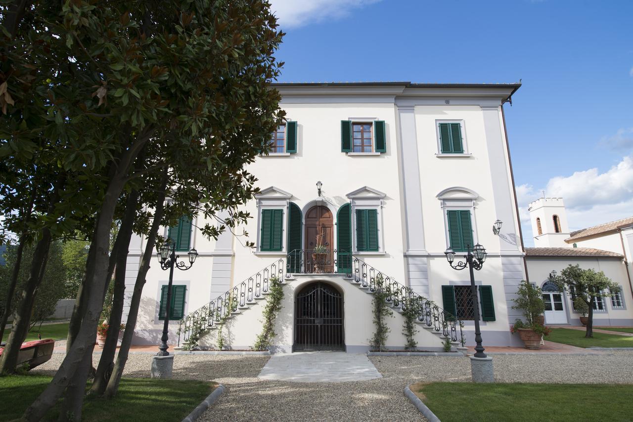 Relais Villa Scarfantoni B&B Montemurlo Bagian luar foto