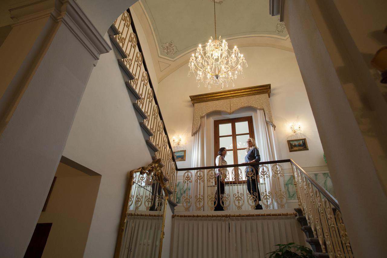 Relais Villa Scarfantoni B&B Montemurlo Bagian luar foto