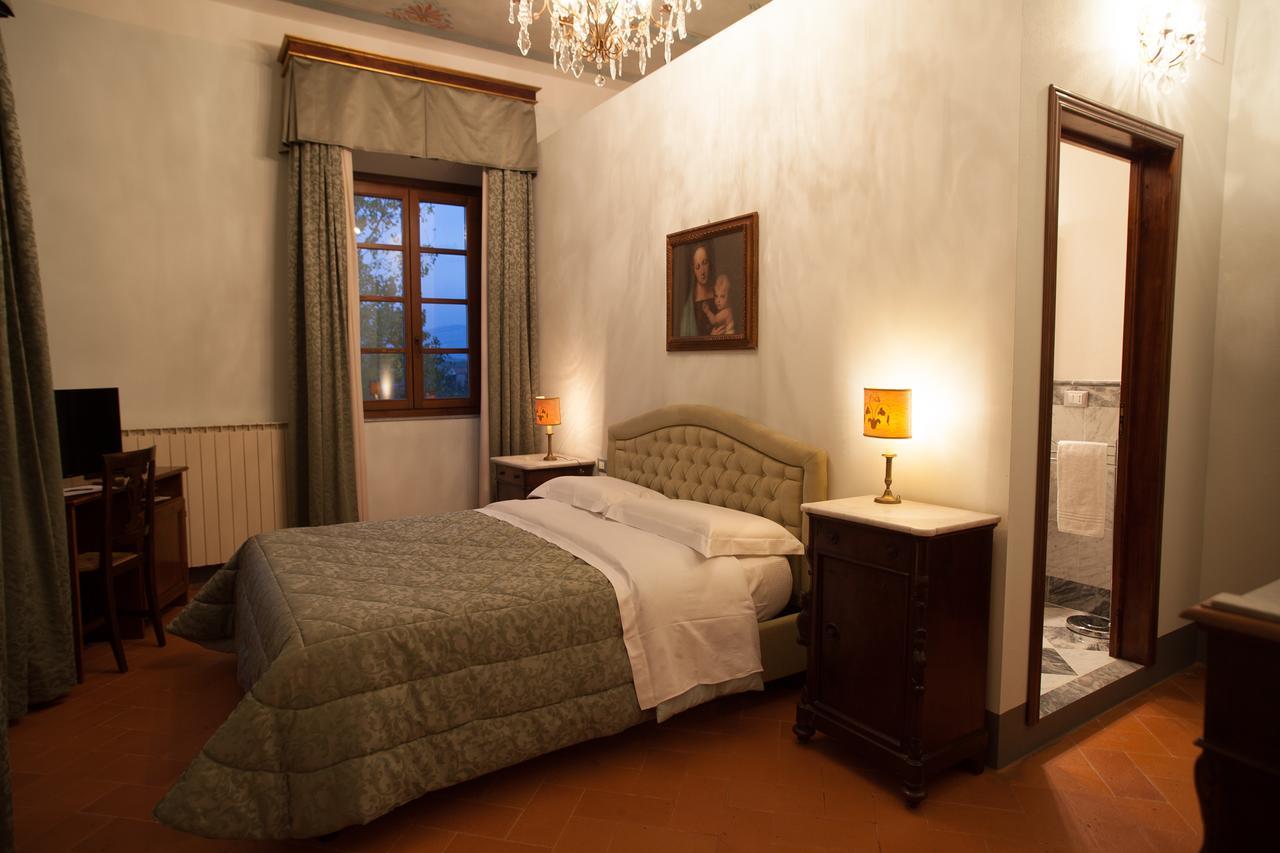 Relais Villa Scarfantoni B&B Montemurlo Bagian luar foto